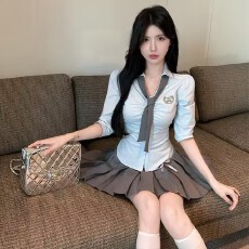 批发学院风穿搭套装蓝色刺绣polo领衬衫上衣女<b class='q'>夏</b>季百褶半身裙子两件套