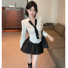 批发<b class='q'>秋</b>季白衬衫女学生设计感学院风jk制服修身辣妹纯欲上衣百褶裙套装
