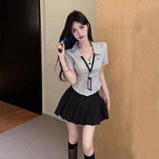 批发jk制服<b class='q'>套装</b>学院风衬衣显瘦收腰条纹衬衫+百褶裙工作服<b class='q'>套装</b>