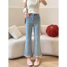 批发浅色蕾丝边九分微喇<b class='q'>牛仔裤</b>女夏薄款大码胖mm高腰<b class='q'>显瘦</b>小个子喇叭裤