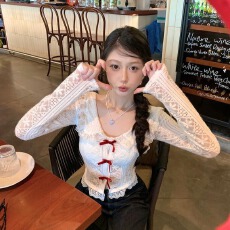 批发<b class='q'>娃娃领</b>甜辣长袖蕾丝衫女春季2025新款性感蝴蝶结修身短款显瘦上衣