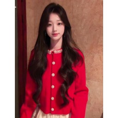 批发2025新款法式小香风红色外套针织开衫秋冬女重工镶钻气质内搭<b class='q'>上衣</b>