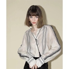 批发春夏季氛围感休闲新中式蕾丝拼接条纹<b class='q'>衬衫</b>女通勤立领<b class='q'>长袖</b><b class='q'>衬衣</b>