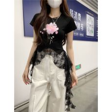 批发260克人棉蕾丝下摆不规则飘带拼接印花短袖<b class='q'>T</b><b class='q'>恤</b>女夏季甜辣妹风上衣