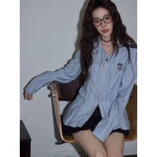 批发浅蓝色双头拉链衬衫polo领<b class='q'>街头</b>风宽松设计感女长袖开衫外套配裙子