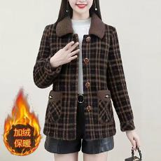 批发时尚洋气小香风格子外套冬季款加绒加厚<b class='q'>妈妈装</b>小棉袄高档毛领外套