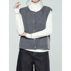 批发2025冬装加宽<b class='q'>加大码</b><b class='q'>女装</b>胖妹妹上衣中年纯色开衫单排扣无袖