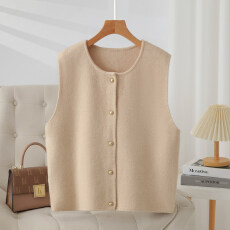 批发<b class='q'>中老年</b>女装2025新款<b class='q'>秋装</b>针织马甲女妈妈老奶奶装显瘦减龄背心