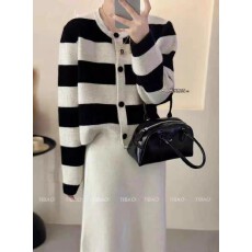 批发时尚<b class='q'>妈妈装</b>春冬新款上衣时尚v领长袖针织衫女宽松显瘦百搭