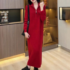 批发针织连衣裙女秋<b class='q'>冬</b>配大衣高级感超好看拉链领中长款