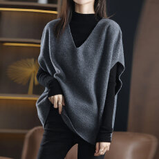 批发时尚气质简约百搭纯色V领宽松个性上衣女早秋季新款