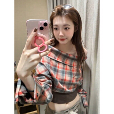 批发秋冬穿搭港式气质格子撞色露肩长袖衬衫女致短上衣显瘦休闲裤