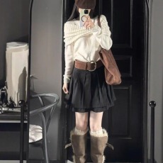 批发秋冬季白色镂空披肩长袖毛衣女设计感慵懒针织衫上衣高腰短裙套装