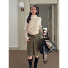 批发秋<b class='q'>冬</b>设计感蝙蝠袖高领毛衣女慵懒风针织衫上衣修身显瘦裙子套装