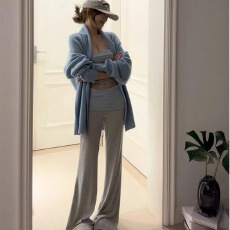 批发2026新款韩系慵懒风条纹针织吊带背心针织开衫微喇休闲<b class='q'>长裤</b>三件套