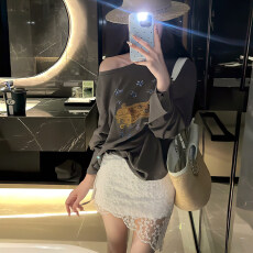 批发夏季新款轻熟风气质休闲斜肩印花T恤女高腰<b class='q'>蕾丝</b>包臀裙两件套