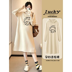 批发实拍2025孕妇新款连帽字母长袖<b class='q'>秋</b>冬季长裙子宽松加绒休闲卫衣裙