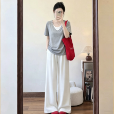 批发孕妇装夏装短袖体恤棉短袖t恤夏新款潮纯色假两件V领上衣孕妇