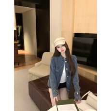 批发实拍 设计感单排扣牛仔长袖<b class='q'>百搭</b>宽松显瘦气质外套