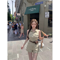 批发卡其色牛仔两件套女夏季无袖马甲背心高腰短裤工装风收腰显瘦套装