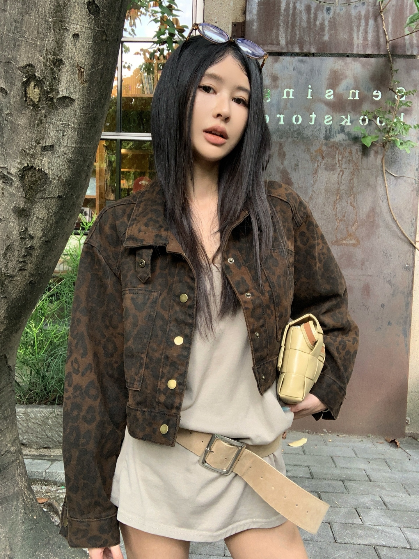 BY35689# 野性猎影短款豹纹外套拼接水洗短外套 服裝批發女裝批發服飾貨源