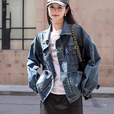 批发宽松型潮翻领牛仔布水洗长袖口袋复古男友风<b class='q'>牛仔外</b>套秋常规款2025