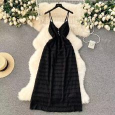 批发2026新款法式甜美气质V领吊带连衣裙女春<b class='q'>夏</b>款温柔风收腰显瘦长裙