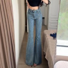 批发【官网图】<b class='q'>烫钻</b>高腰微喇<b class='q'>牛仔裤</b>女2026年春季新款不贴腿显瘦喇叭裤
