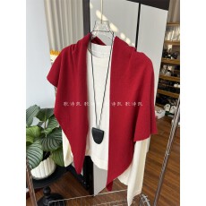 批发超值搭配好物!2025秋冬三角巾披肩 极简百搭保暖腔调时髦感围巾