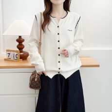 批发已出货早秋新款字母刺绣百搭圆领针织开衫外套休闲显瘦长袖上衣