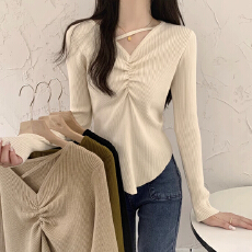 批发韩系高级感针织打底衫女设计感V领抽褶斜杠洋气上衣不规则下摆