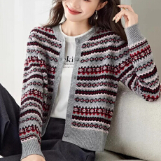 批发复古提花条纹针织开衫女2025新款秋季外搭毛衣短外套