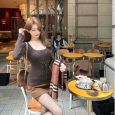 批发白水<b class='q'>女</b> 嗲欲羊毛3.0 U领系带纹理针织衫<b class='q'>女</b>冬季设计感纯欲保暖上衣