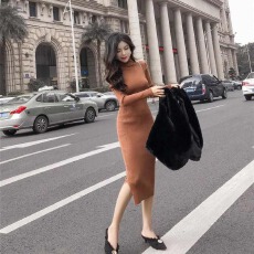 配大衣内搭高领毛衣裙过膝修身显瘦包臀开叉打底针织连衣裙女秋冬