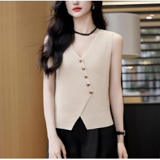 批发法式气质简约V领斜排扣设计百搭背心