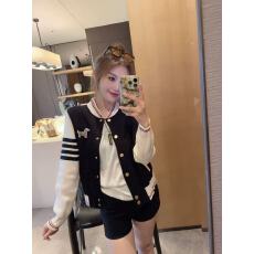 批发高版本小个子香风棒球服<b class='q'>外套</b>女百搭秋冬厚夹克小狗刺绣针织开衫