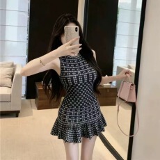 批发法式性感收腰包臀连衣裙女夏季黑色碎花圆领气质a字裙子无袖短裙
