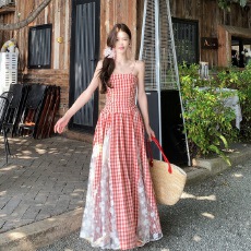 批发法式2026格子复古抹胸连衣裙夏季气质新款收腰拼接裙子显瘦长裙