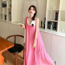 批发三亚旅行穿搭粉色多巴胺法式无袖吊带<b class='q'>长裙</b>海边度假休闲<b class='q'>拖地</b>连衣裙