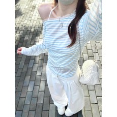 批发系蓝色<b class='q'>条纹</b>斜肩长袖<b class='q'>T</b><b class='q'>恤</b>女早秋2026蕾丝拼接露肩薄款宽松上衣