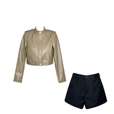 批发开春新款宽松设计感小众简约高级感<b class='q'>短款</b><b class='q'>皮衣</b>外套女装黑色显瘦短裤