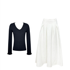 批发<b class='q'>冬</b>季穿搭高级感时尚赫本风黑色T恤纯欲性感拼接珠子设计长袖上衣