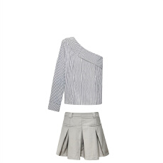 一字肩条纹斜肩露肩单肩衬衫上衣女春秋款欧货宽松显瘦不规则衬衣