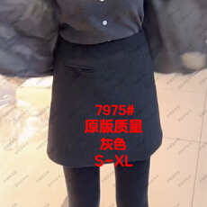 批发实拍实价纯色扣子短裙带内衬