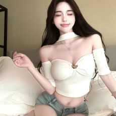 批发设计感小众一字肩挂脖上衣女夏独特别致抹胸背心纯欲性感短款T恤