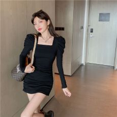 批发2025冬季新款气质方领打底连衣裙女收腰显瘦百搭<b class='q'>修身</b>长袖包臀短裙