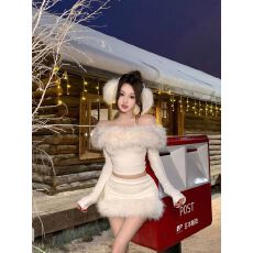 批发毛毛拼接<b class='q'>白色</b>一字肩长袖<b class='q'>T</b><b class='q'>恤</b>女秋冬时尚套装高腰包臀短裙两件套