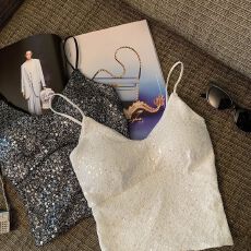 批发吊带背心黑色细肩带吊带背心白色带杯垫弹性背心吊带背心