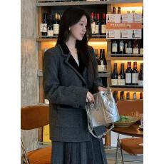 批发韩剧穿搭套装裙今年流行漂亮小香风毛呢西装<b class='q'>外套</b>半身裙两件套秋冬