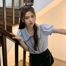 批发法式泡泡袖蓝色<b class='q'>娃娃领</b>短袖衬衫女设计感小众2026新款夏季盐系上衣